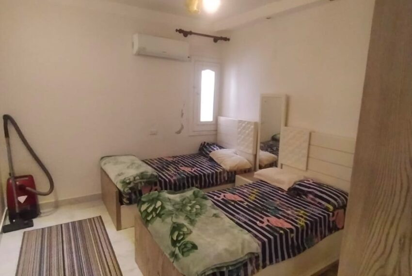 b9393984-842d-4e18-bf1e-71149721f30c