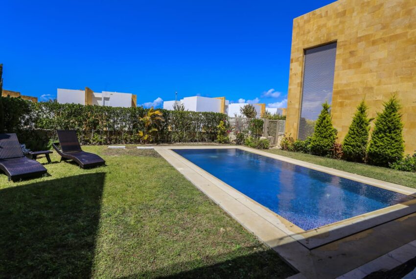 a0aedf76-e6e4-4d93-bce3-e203a7a44061